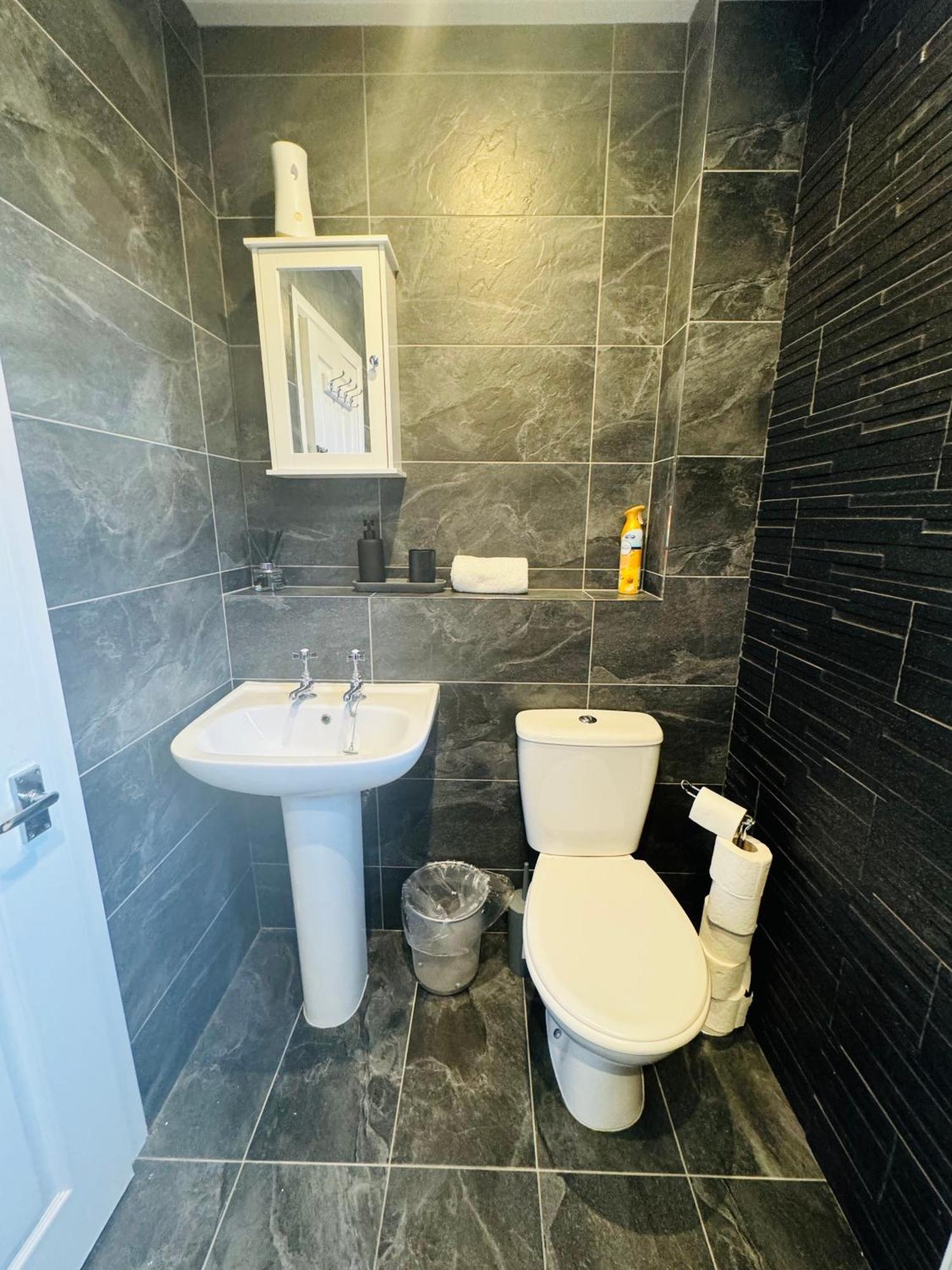 Chic 5 Bedroom House With Private Parking & Garden Μπρίστολ Εξωτερικό φωτογραφία
